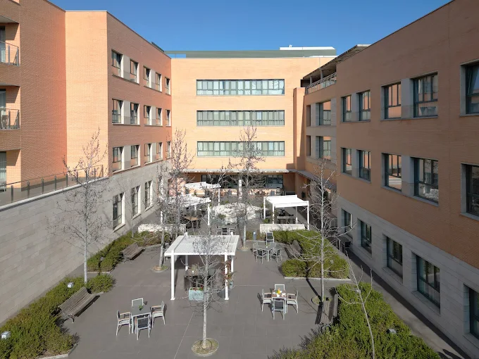 Caser Residencial Moraleja Y APARTAMENTOS